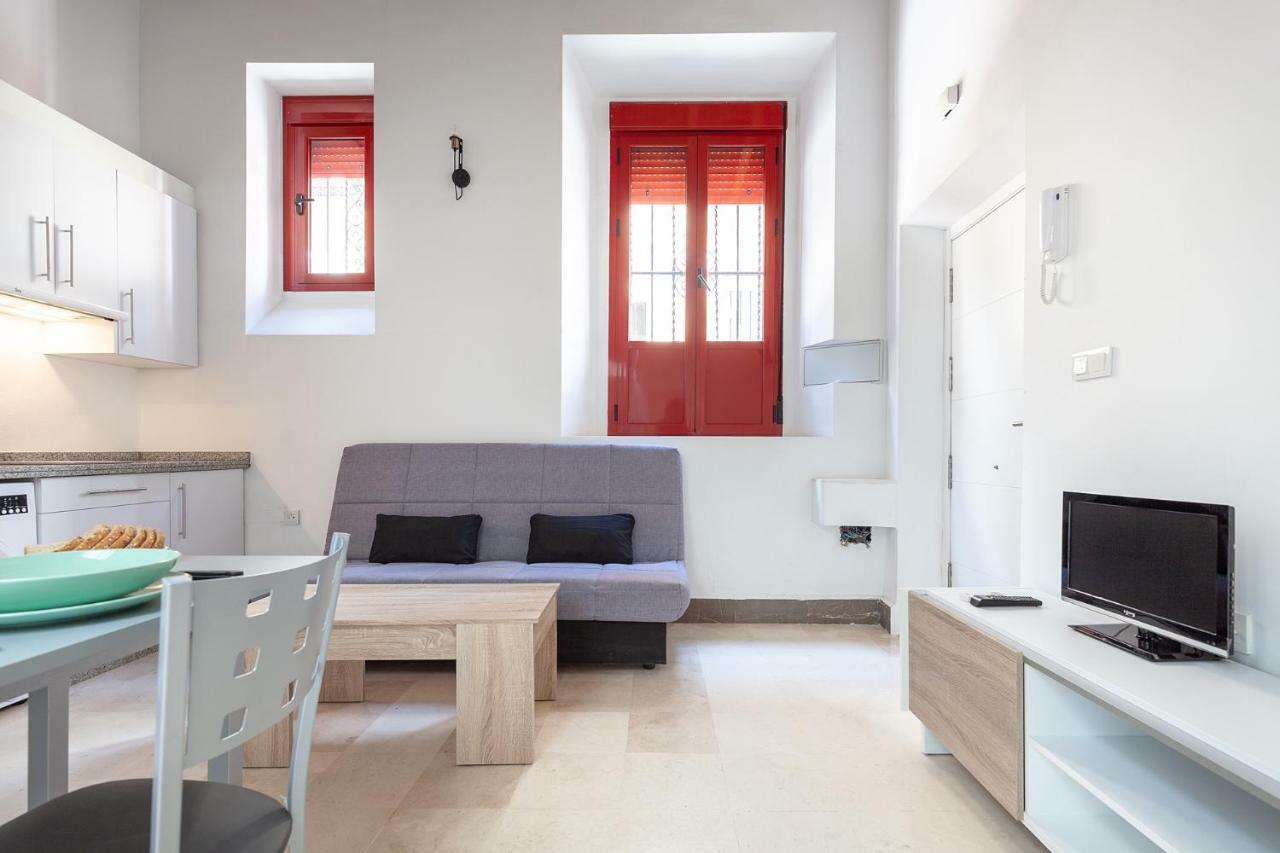 Pasaje De Amores Der - Descanso En Casa Y Vida Cultural Y Monumentos 4 Px Sevilla Eksteriør bilde