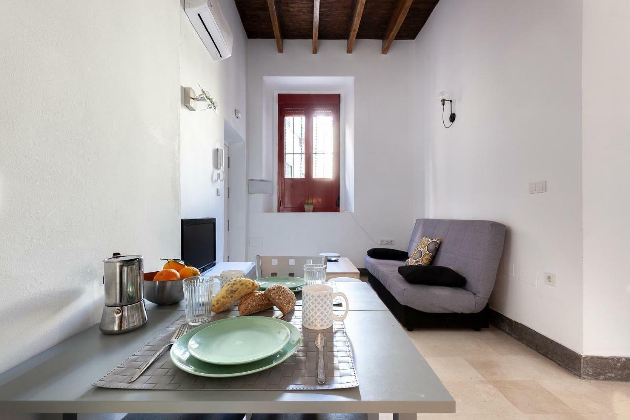 Pasaje De Amores Der - Descanso En Casa Y Vida Cultural Y Monumentos 4 Px Sevilla Eksteriør bilde